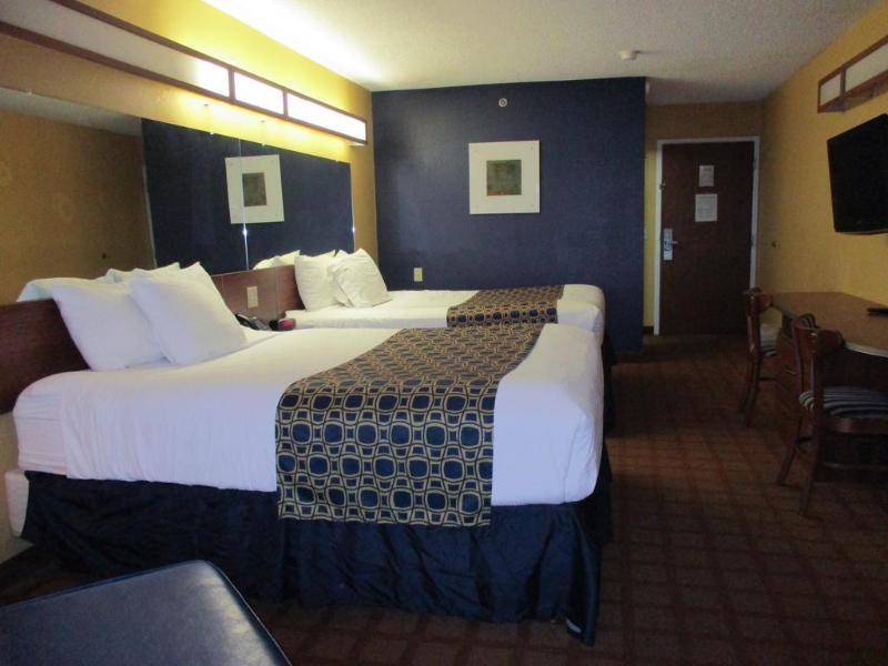 Quality Inn & Suites Watertown Fort Drum Calcium Zewnętrze zdjęcie